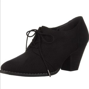🆕🆕 Dr. Scholl's Credit Ankle Booties